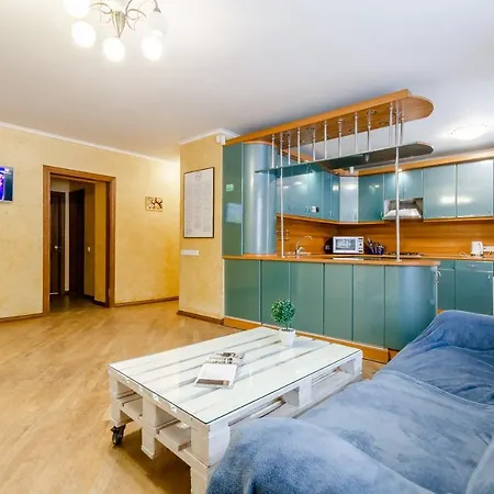 Sun City Hostel 3-2